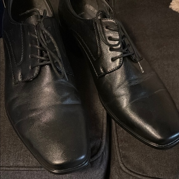 Men's Black Dress Shoes - Picture 2 of 5